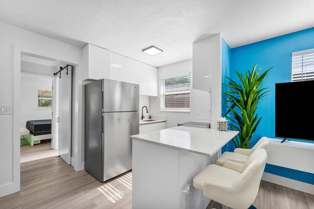 1545 NE 32nd Street Oakland Park FL 33334