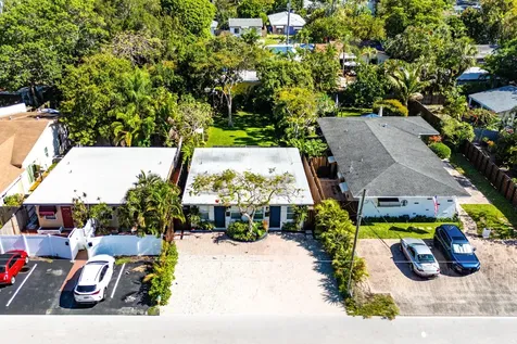 1545 NE 32nd Street Oakland Park FL 33334