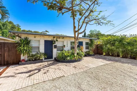 1545 NE 32nd Street Oakland Park FL 33334
