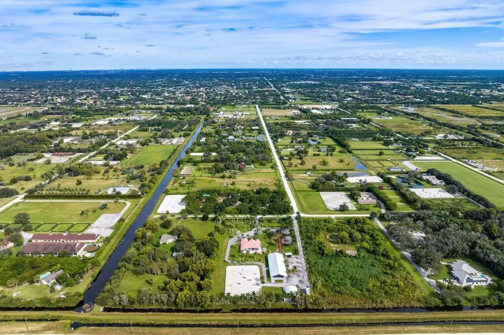 2587 Skipiks Way Wellington FL 33470