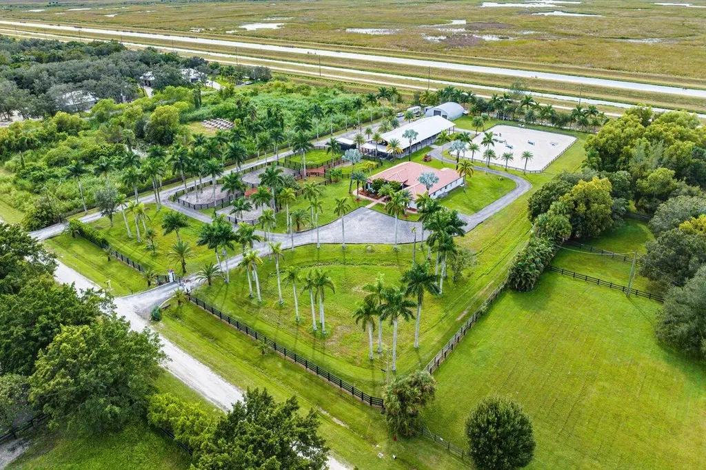 2587 Skipiks Way Wellington FL 33470