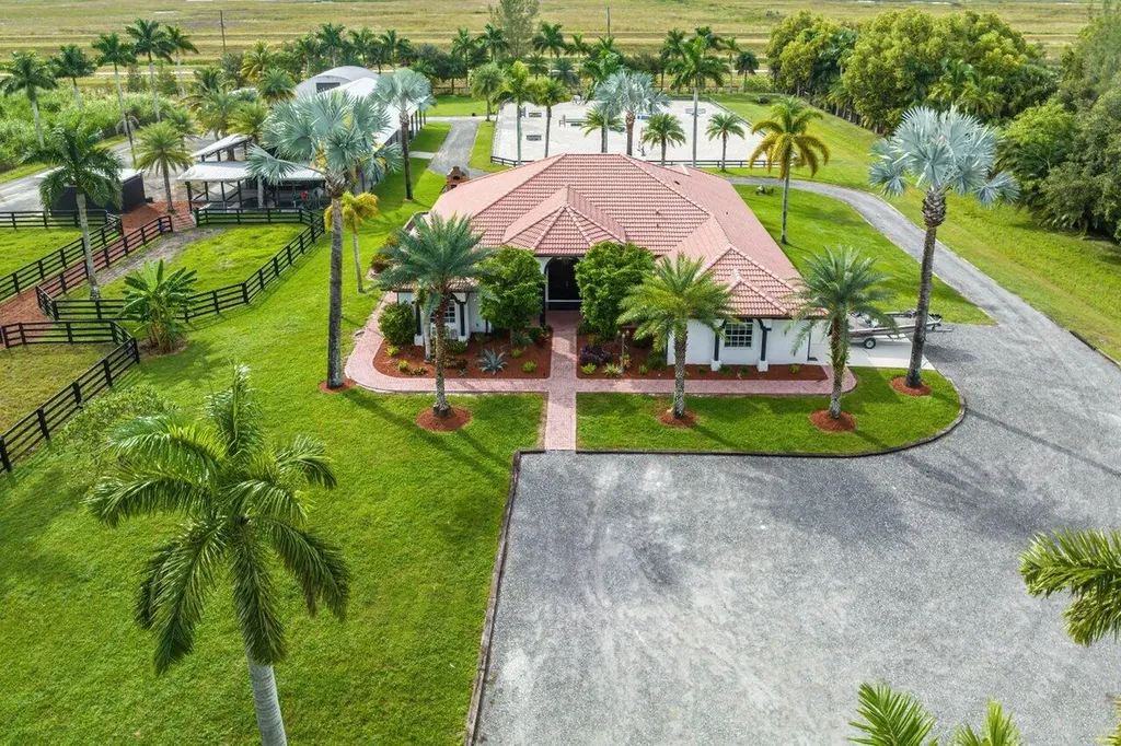 2587 Skipiks Way Wellington FL 33470