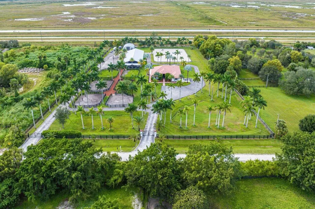2587 Skipiks Way Wellington FL 33470