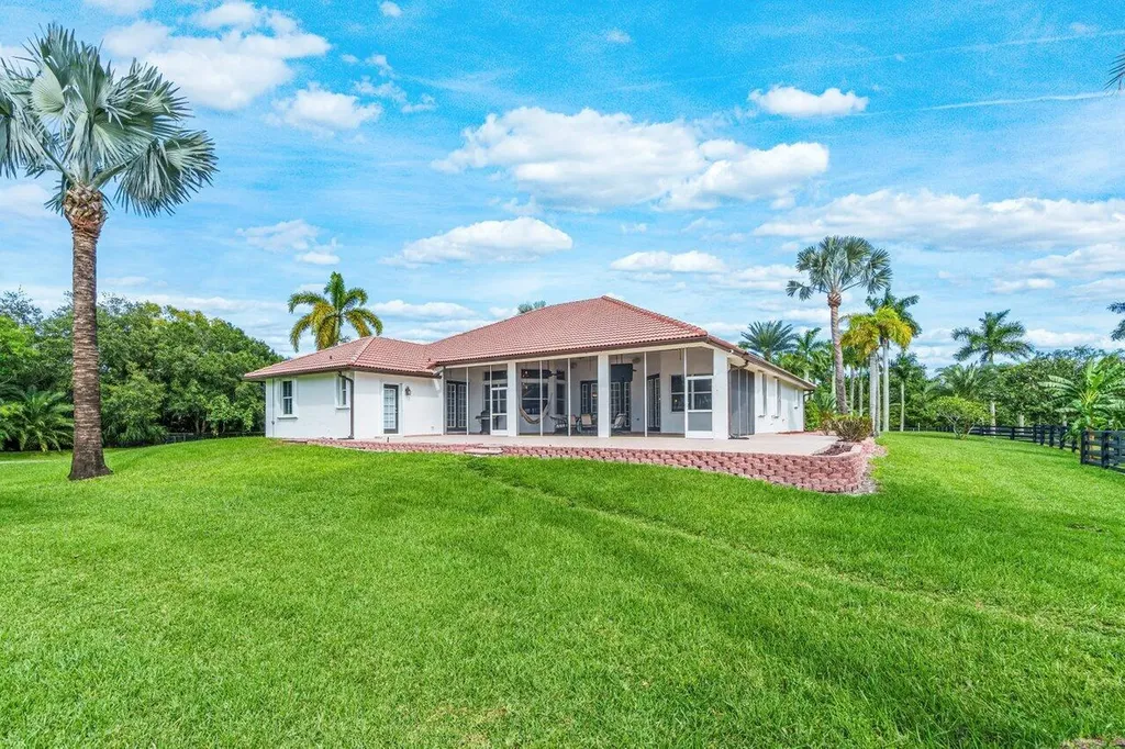 2587 Skipiks Way Wellington FL 33470
