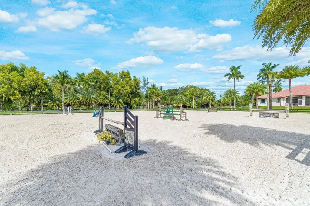 2587 Skipiks Way Wellington FL 33470