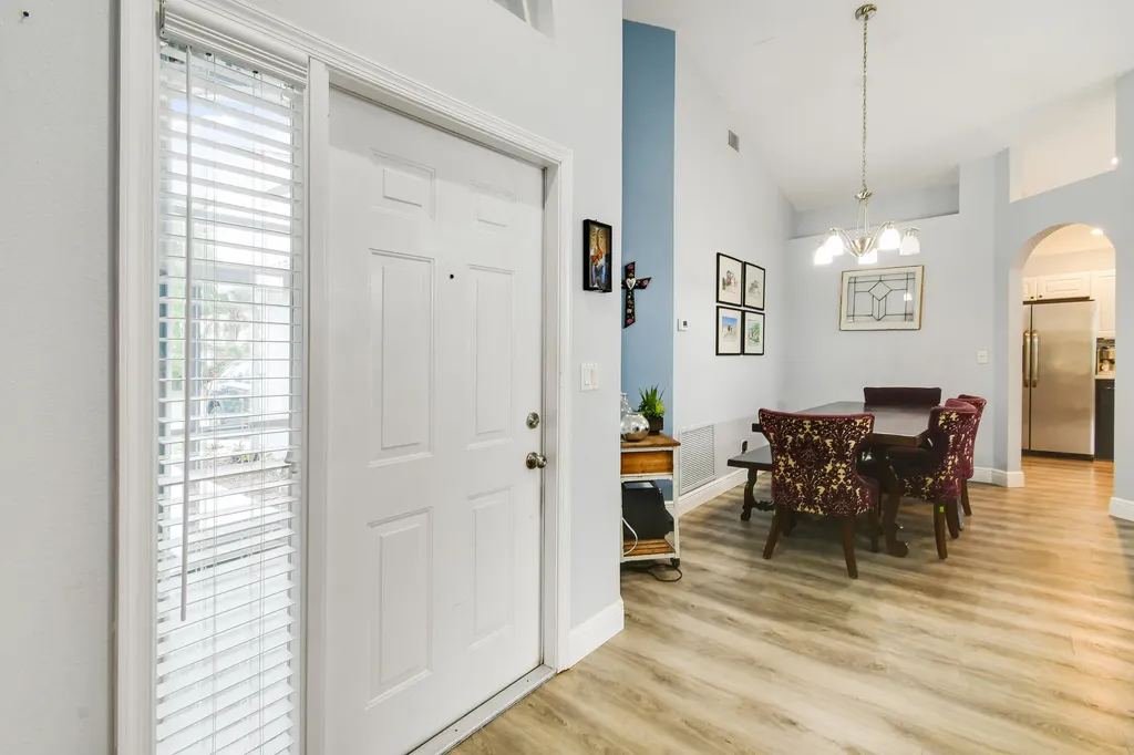 1644 Oak Berry Circle Wellington FL 33414