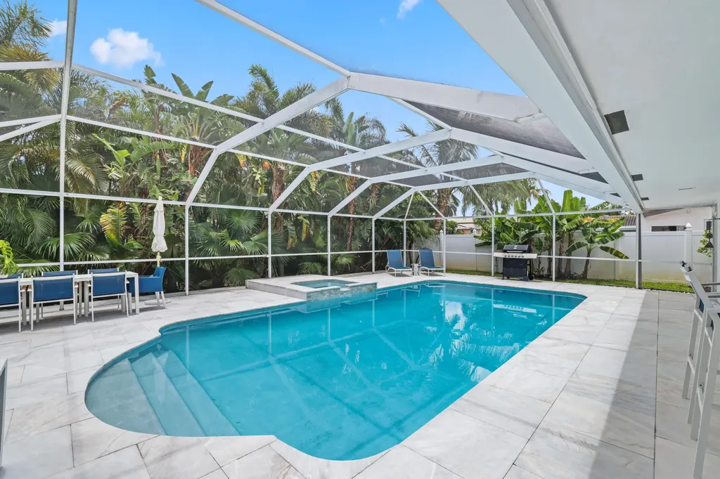 2920 NE 52nd Street Fort Lauderdale FL 33308