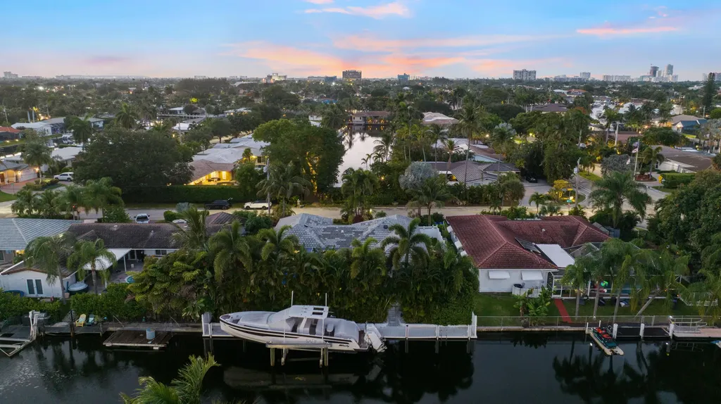 2920 NE 52nd Street Fort Lauderdale FL 33308