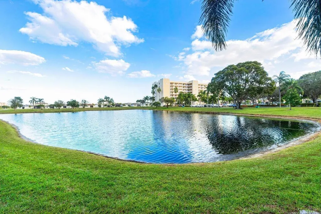 7310 Ashford Place Delray Beach FL 33446