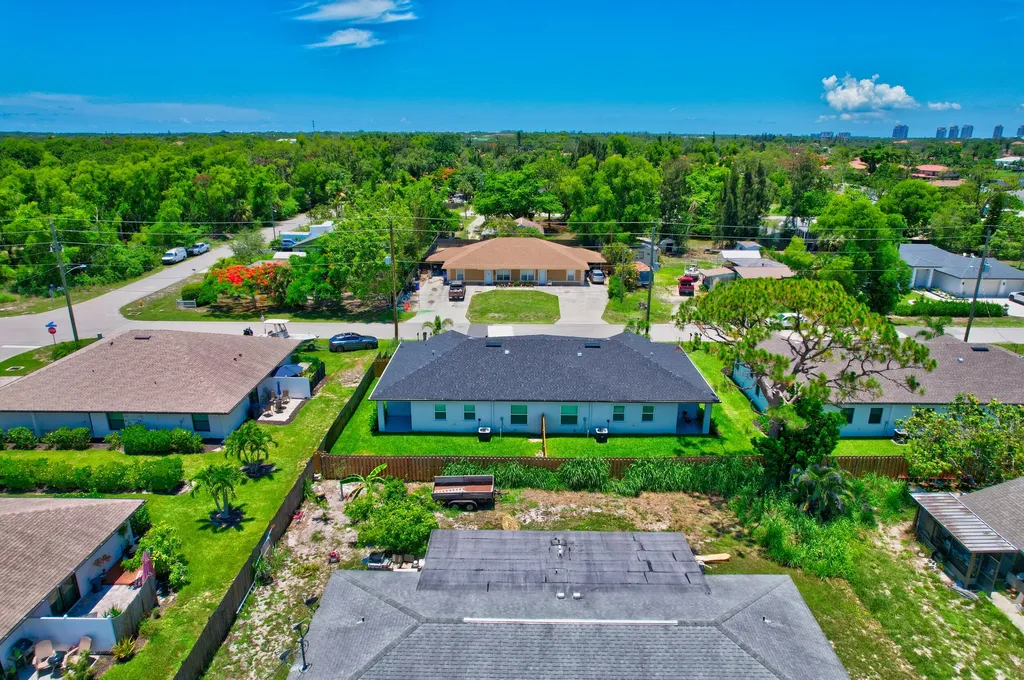 27841 Wisconsin Street Bonita Springs FL 34135