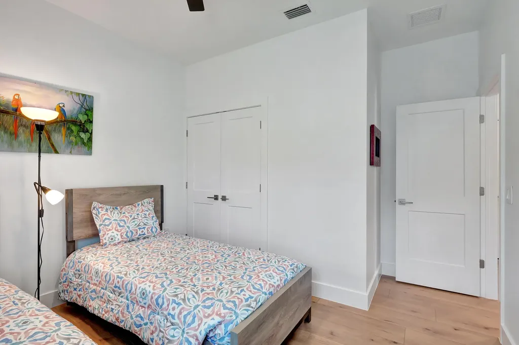 27841 Wisconsin Street Bonita Springs FL 34135