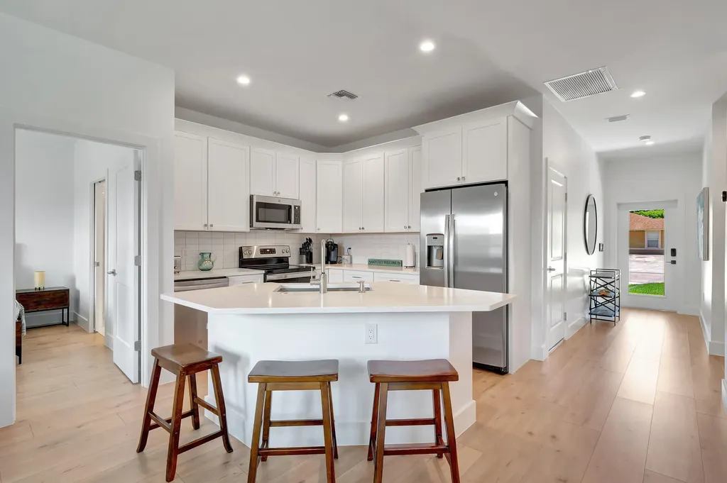27841 Wisconsin Street Bonita Springs FL 34135