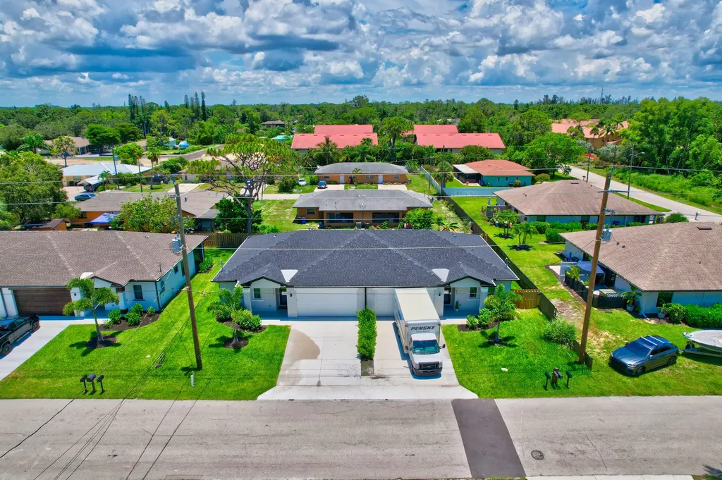 27841 Wisconsin Street Bonita Springs FL 34135