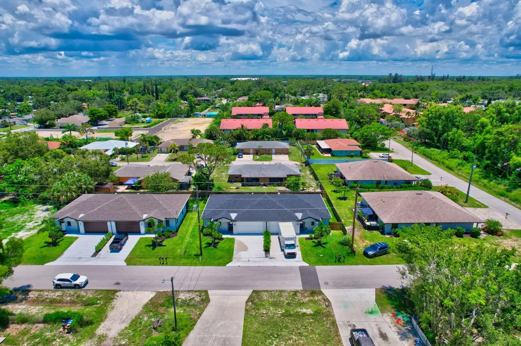 27841 Wisconsin Street Bonita Springs FL 34135
