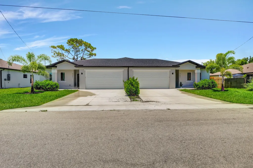 27841 Wisconsin Street Bonita Springs FL 34135