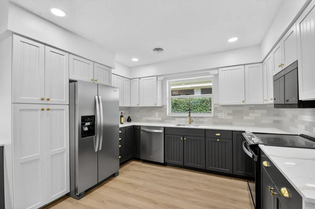 1221 Singer Drive Singer Island FL 33404
