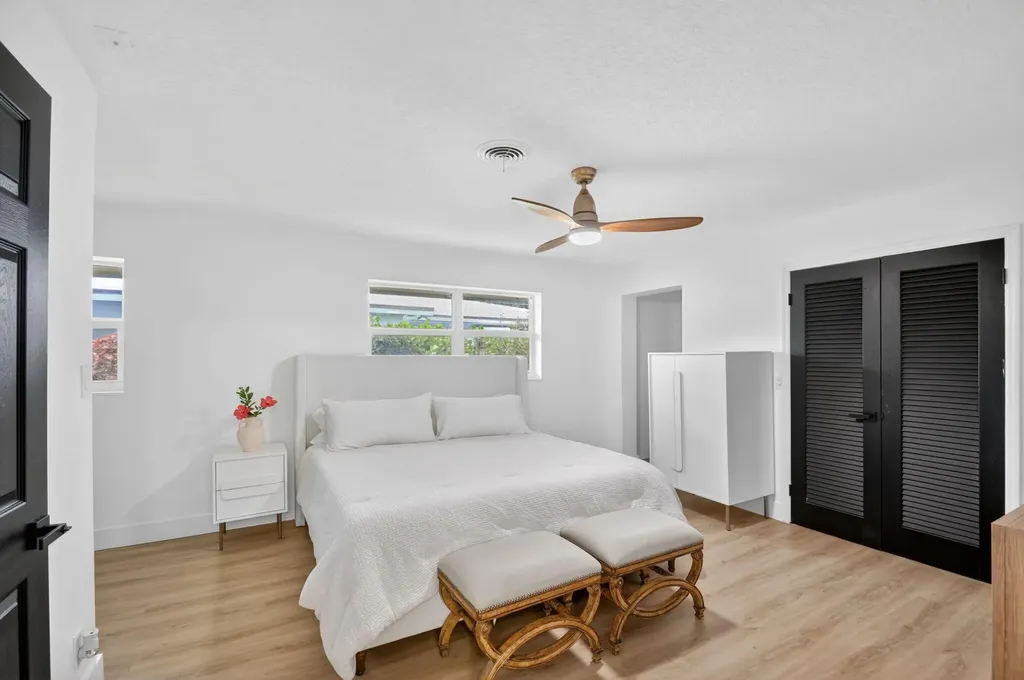 1221 Singer Drive Singer Island FL 33404