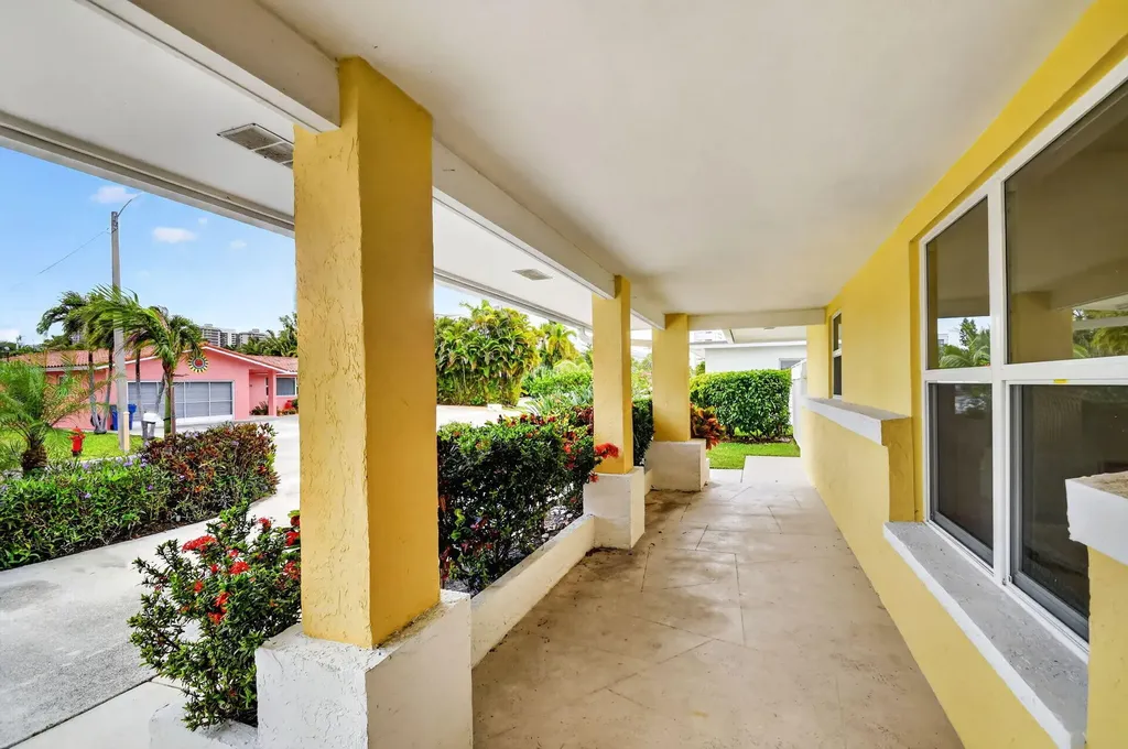 1221 Singer Drive Singer Island FL 33404