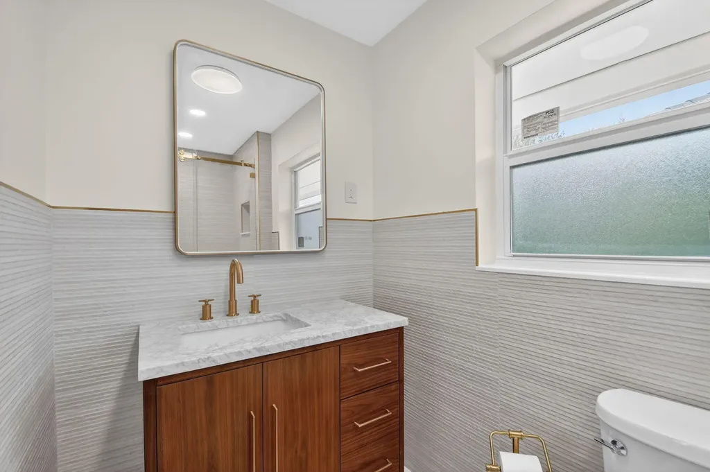 1221 Singer Drive Singer Island FL 33404