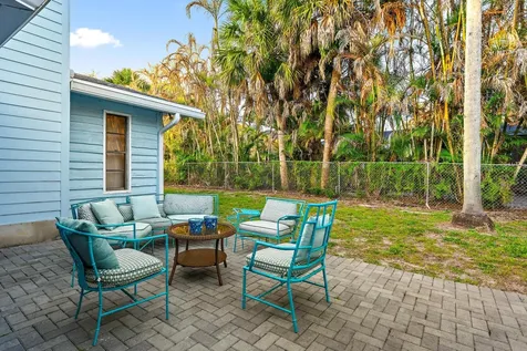 5654 SE Orange Blossom Trail Hobe Sound FL 33455