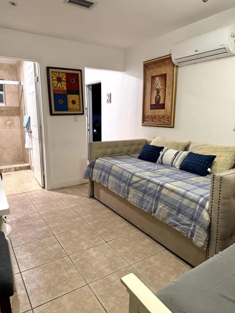 2452 Madison Street Hollywood FL 33020