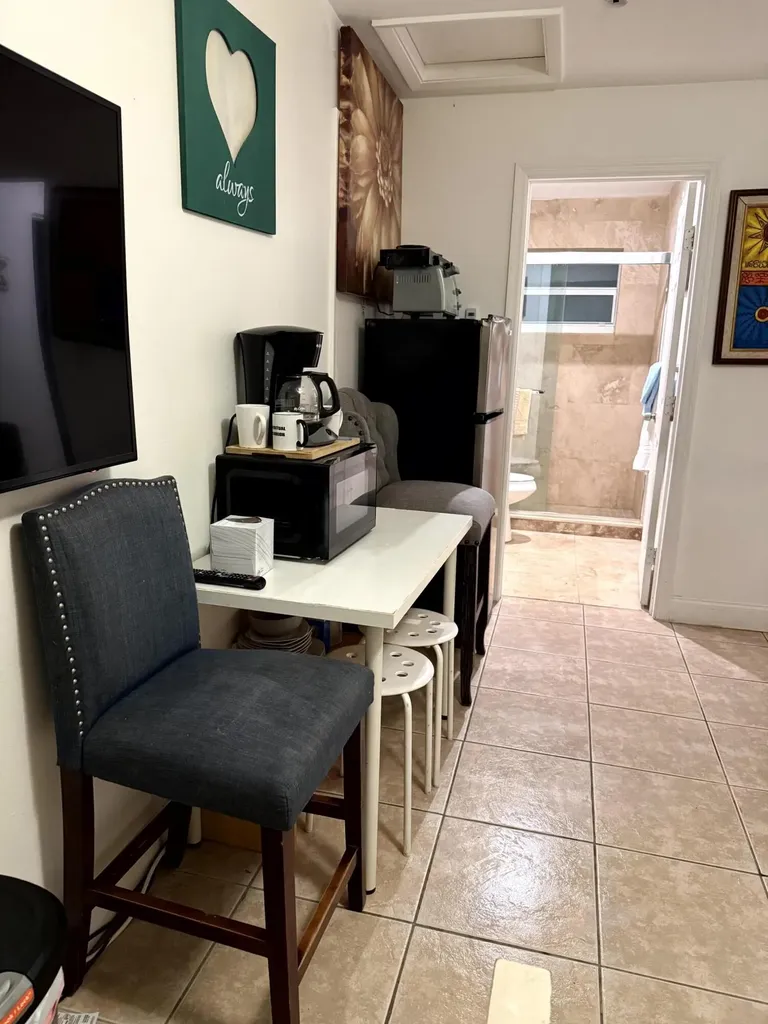 2452 Madison Street Hollywood FL 33020