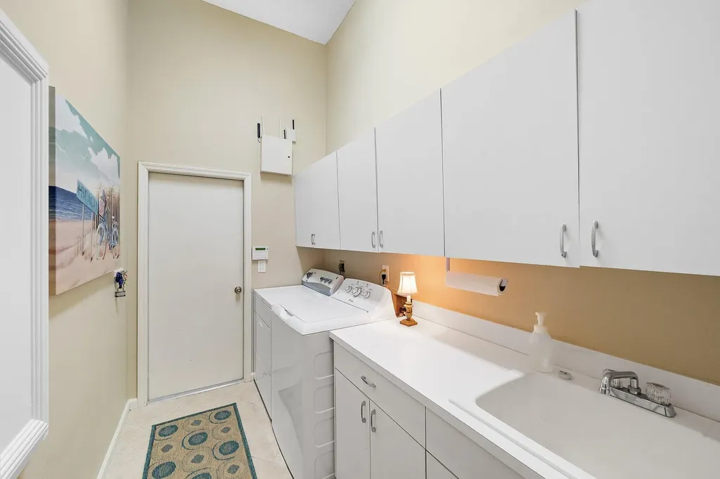 140 Thornton Drive Palm Beach Gardens FL 33418