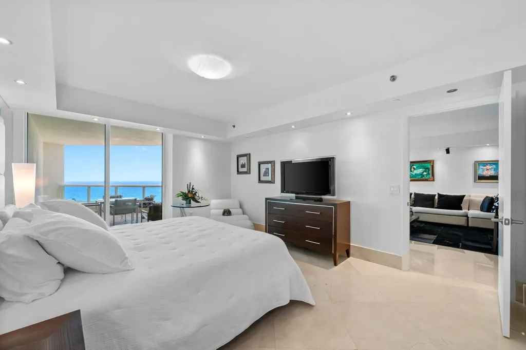 101 S Fort Lauderdale Beach Boulevard Fort Lauderdale FL 33316