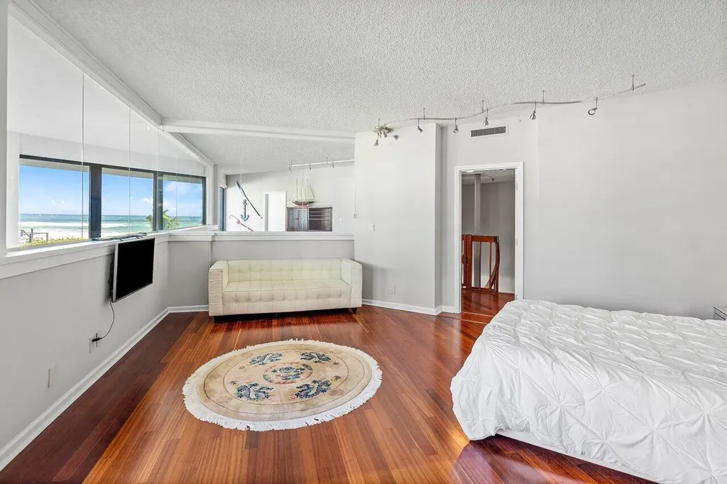 3120 S Ocean Boulevard Palm Beach FL 33480