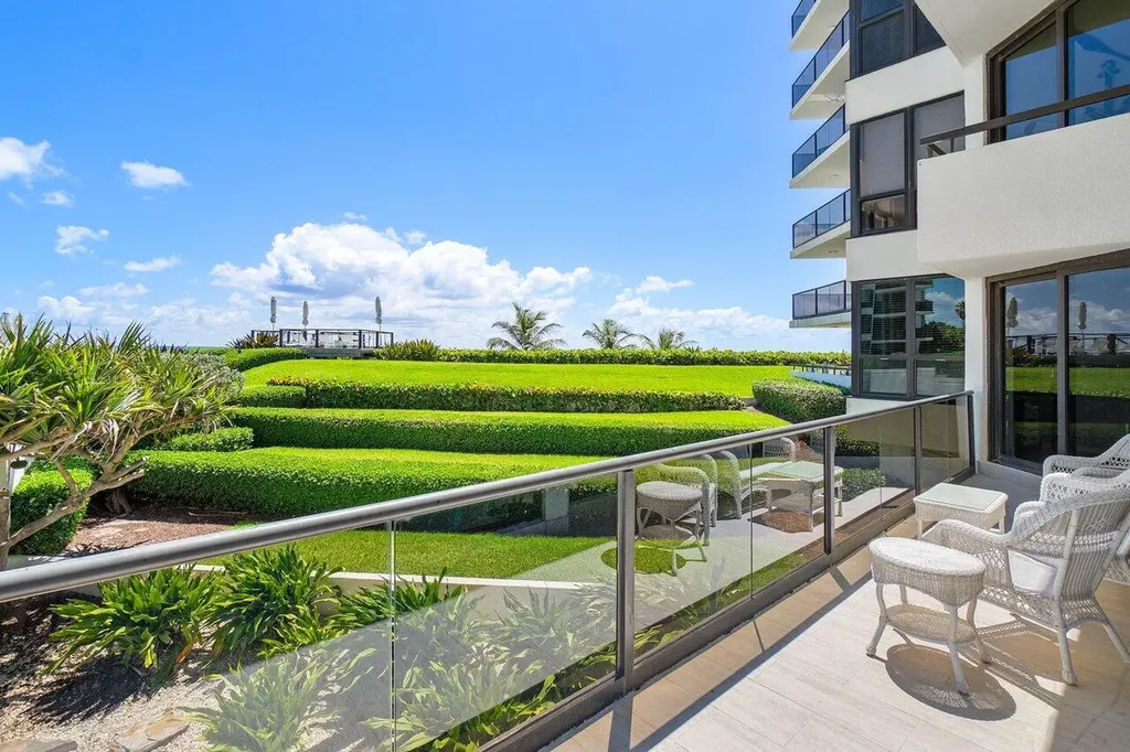 3120 S Ocean Boulevard Palm Beach FL 33480