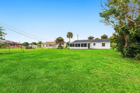 2937 SE Ironton Avenue Port St Lucie FL 34952