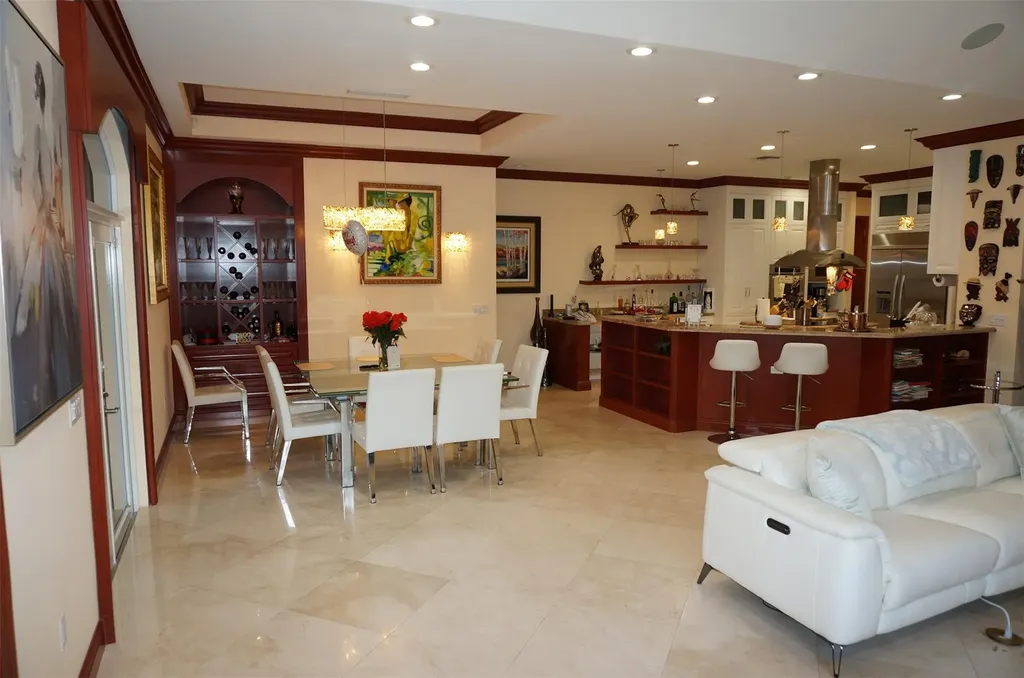 650 E Rambling Drive Wellington FL 33414