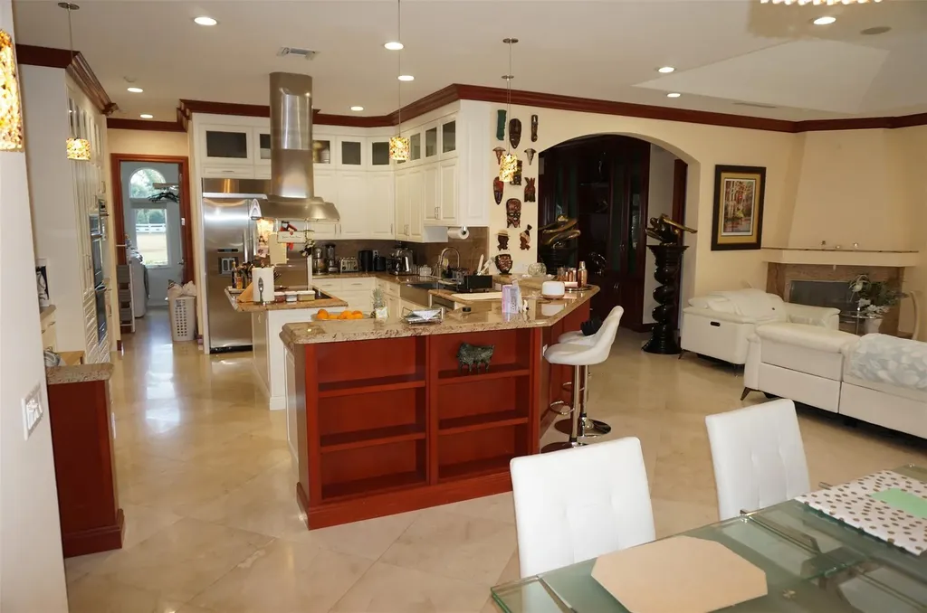 650 E Rambling Drive Wellington FL 33414