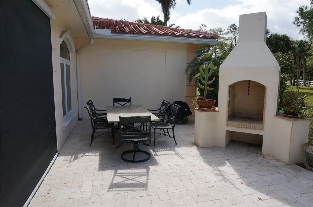 650 E Rambling Drive Wellington FL 33414