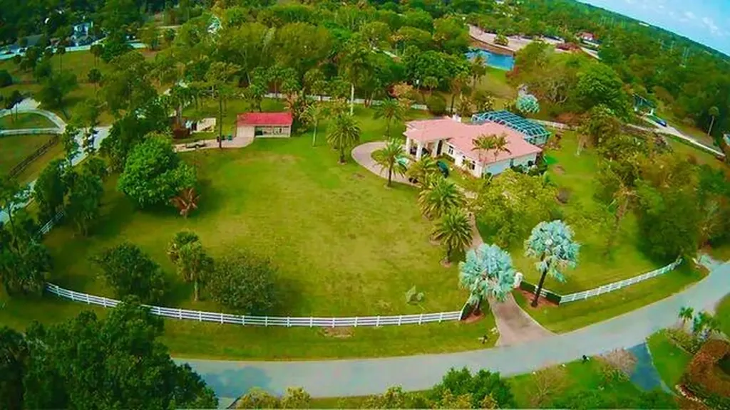 650 E Rambling Drive Wellington FL 33414