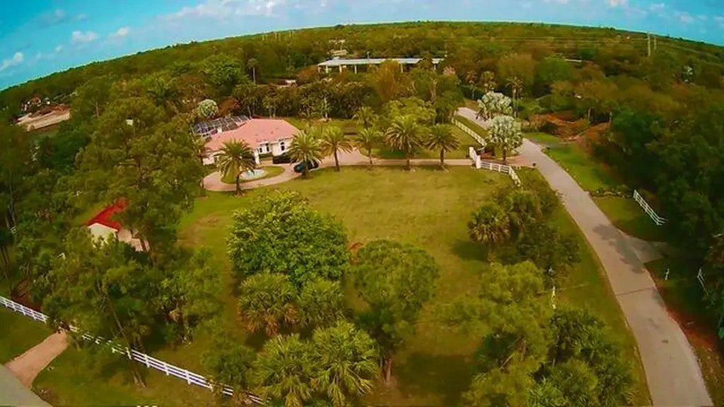 650 E Rambling Drive Wellington FL 33414