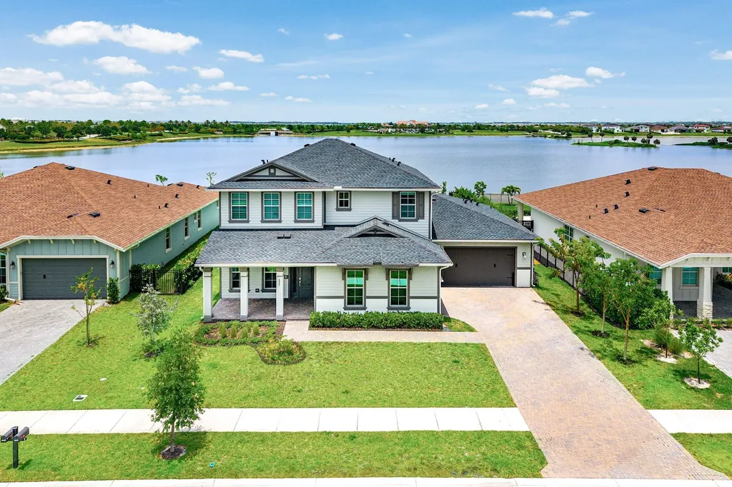655 Hookline Circle Loxahatchee FL 33470