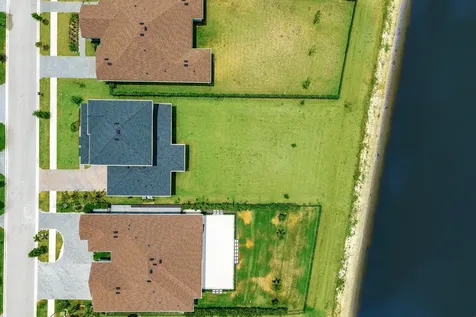 655 Hookline Circle Loxahatchee FL 33470