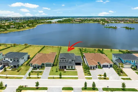 655 Hookline Circle Loxahatchee FL 33470