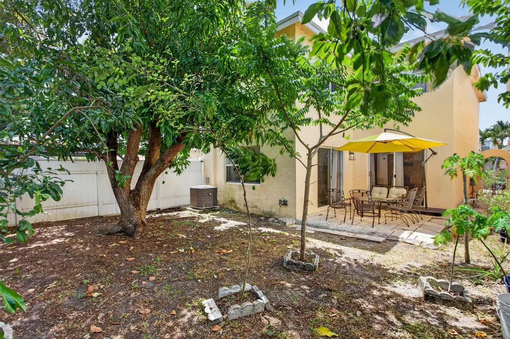 4131 Eastridge Circle Pompano Beach FL 33064