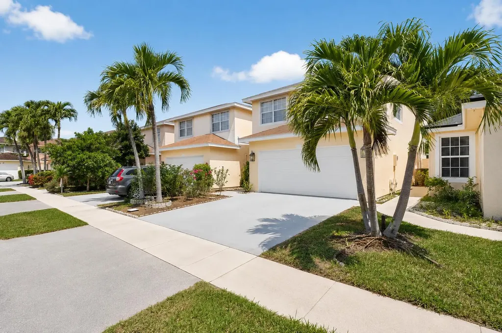 4131 Eastridge Circle Pompano Beach FL 33064