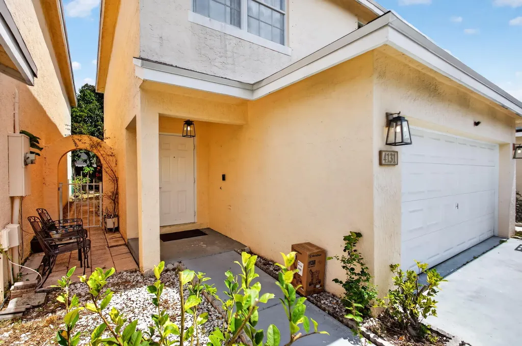4131 Eastridge Circle Pompano Beach FL 33064