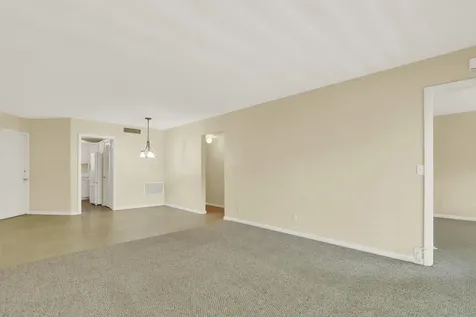 9 Westwood Avenue Tequesta FL 33469