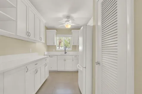 9 Westwood Avenue Tequesta FL 33469