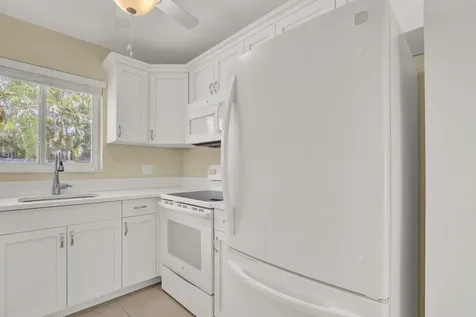 9 Westwood Avenue Tequesta FL 33469