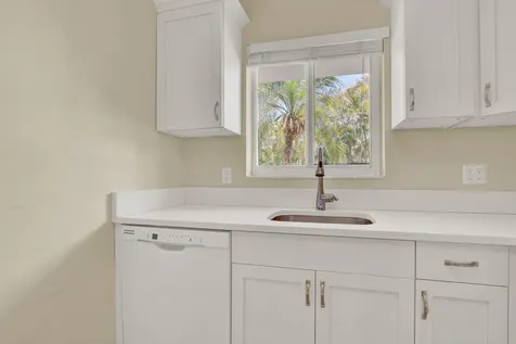 9 Westwood Avenue Tequesta FL 33469