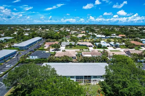 9 Westwood Avenue Tequesta FL 33469
