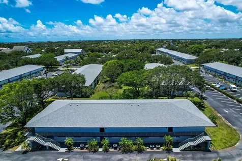 9 Westwood Avenue Tequesta FL 33469