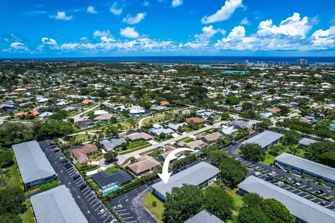 9 Westwood Avenue Tequesta FL 33469