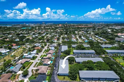 9 Westwood Avenue Tequesta FL 33469